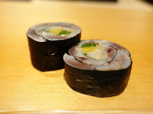 A photo of Iwashi maki