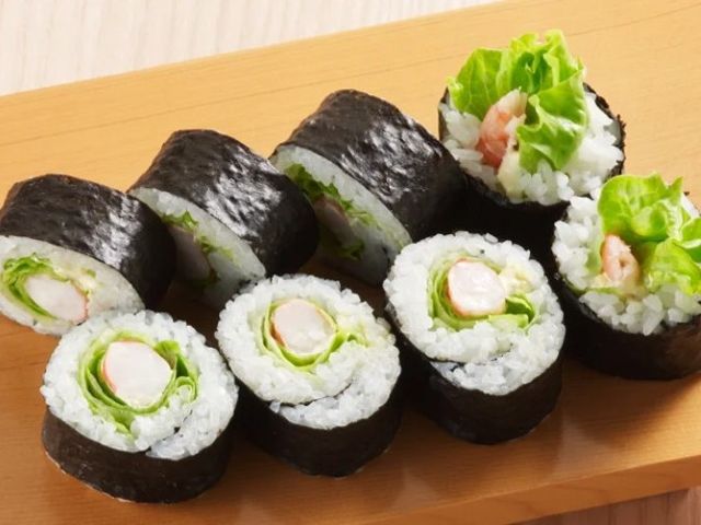 A photo of Lettuce maki