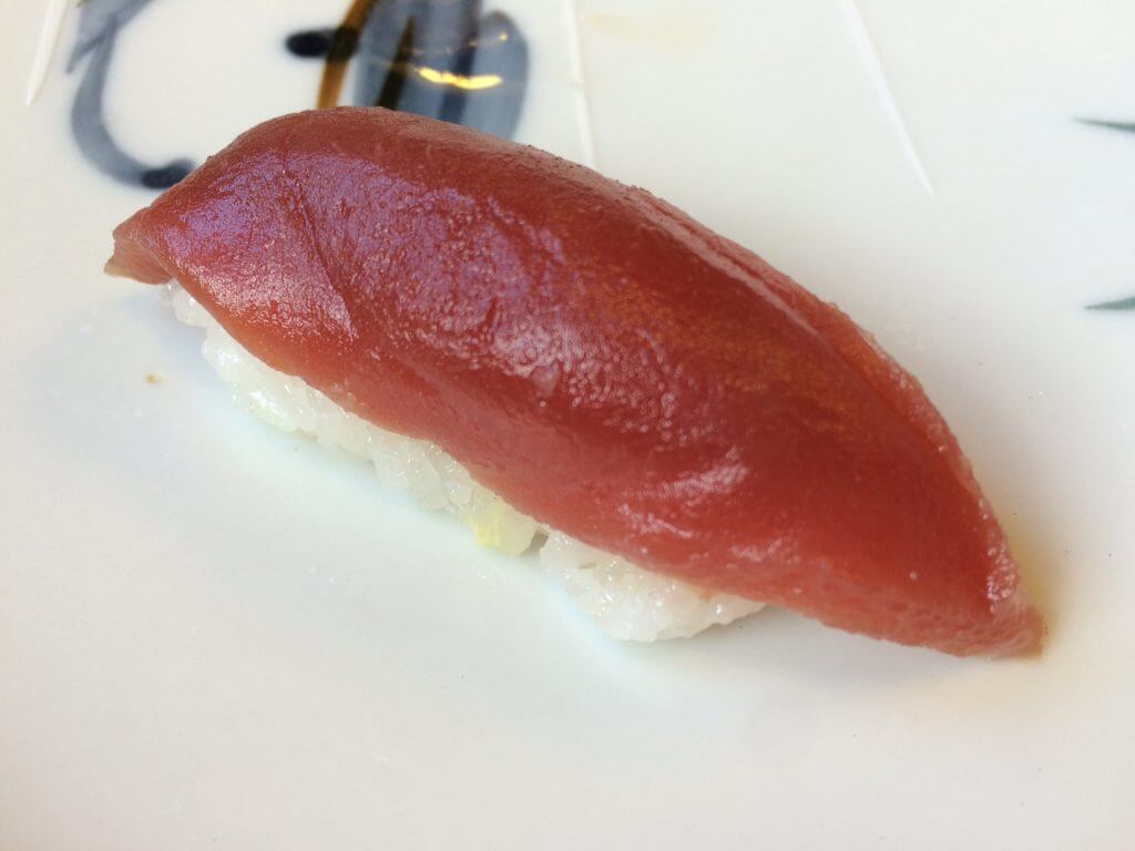 yellowfin tuna sushi