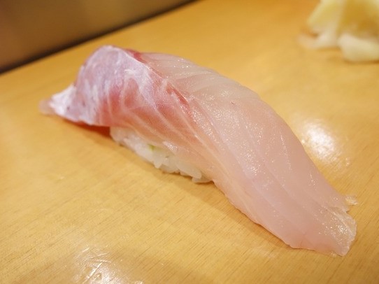 A photo of Goldeye rockfish (Usumebaru) nigiri