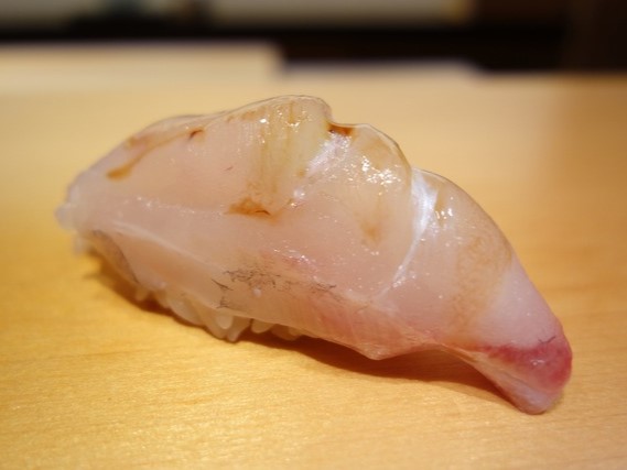 A photo of Guji nigiri sushi