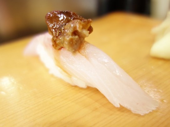 A photo of Japanese grenadier (Tôjin) nigiri