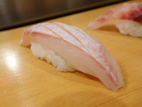 A photo of Red marbled rockfish (Ukkarikasago) nigiri