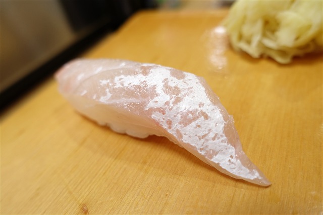 A photo of Spotted scat (Kurohoshimanjuudai) nigiri