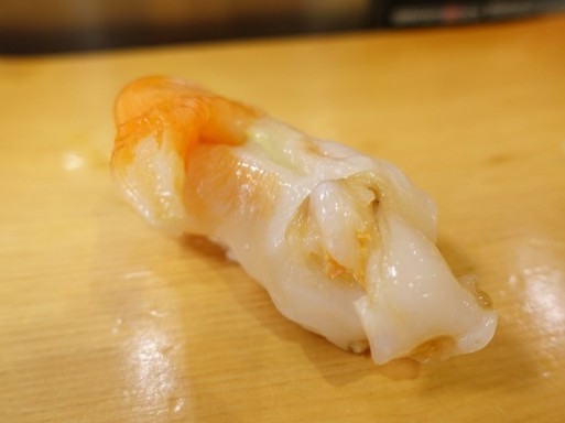 A photo of Zarugai nigiri sushi