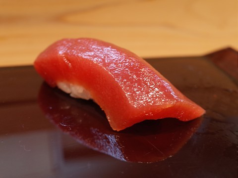 a photo of akami
