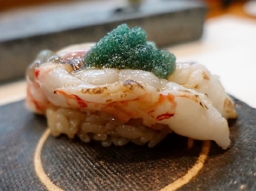 A photo of botan ebi nigiri sushi