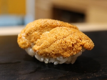 A photo of murasaki uni sushi