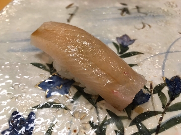 ヒラサマの握り寿司の画像