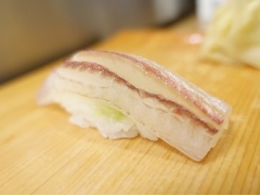Cornette rouge (Akayagara)
