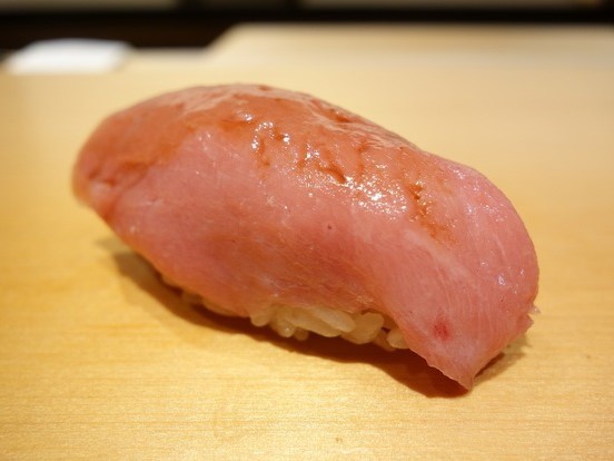 A photo of Maguro hagashi nigiri