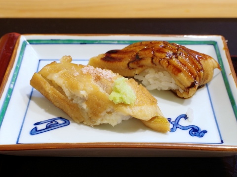 A photo of anago nigiri sushi