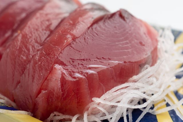 A photo of bonito sashimi