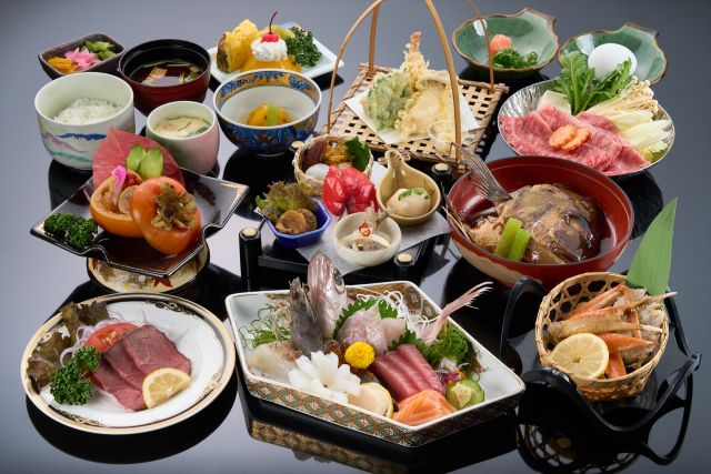 A photo of Kaiseki cuisine