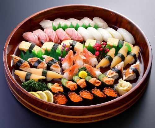 A photo of demae sushi